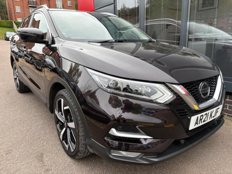 2021 Nissan Qashqai 1.3 Dig-T N-Motion Euro 6 (s/s) 5dr in Black — image 1