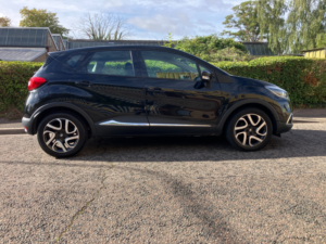 2015 Renault Captur 1.5 Dci Dynamique Medianav SUV 5dr Diesel Edc Euro 5 (90 Ps) in Black — image 6