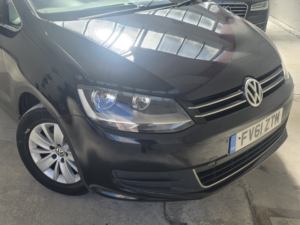 2011 Volkswagen Sharan 2.0 Tdi Bluemotion Tech Se in Black — image 2