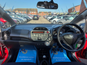 2012 Honda Jazz 1.4 I-Vtec Ex Euro 5 5dr in Red — image 2