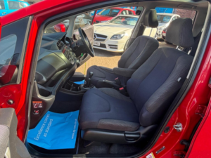 2012 Honda Jazz 1.4 I-Vtec Ex Euro 5 5dr in Red — image 4