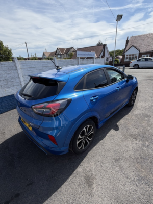 2021 Ford Puma 1.0 Puma St-Line 5 Door 1.0l Ecoboost 125ps Mhev Fwd 6 Speed Manual in Blue — image 4