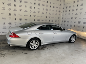 2005 Mercedes-Benz Cls 3.5 Cls350 in Silver — image 2