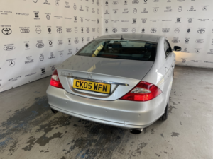 2005 Mercedes-Benz Cls 3.5 Cls350 in Silver — image 3
