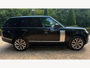 2019 Land Rover Range Rover 3.0 Sd V6 Autobiography Auto 4WD Euro 6 (s/s) 5dr in Black — image 5