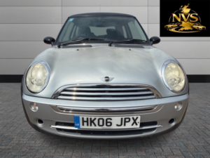 2006 MINI Hatch 1.6 Cooper Hatch in Silver — image 2