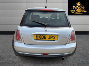 2006 MINI Hatch 1.6 Cooper Hatch in Silver — image 6