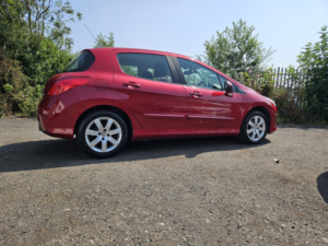 2012 Peugeot 308 1.6 Hdi Active in Red — image 6