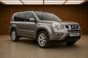 2011 Nissan X-Trail 2.0 Dci Tekna in Grey — image 4