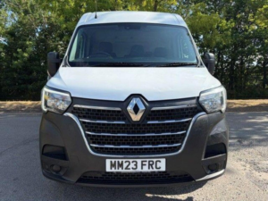 2023 Renault Master 2.3 Dci 33 Business+ Fwd Mwb Medium Roof Euro 6 4dr in White — image 2