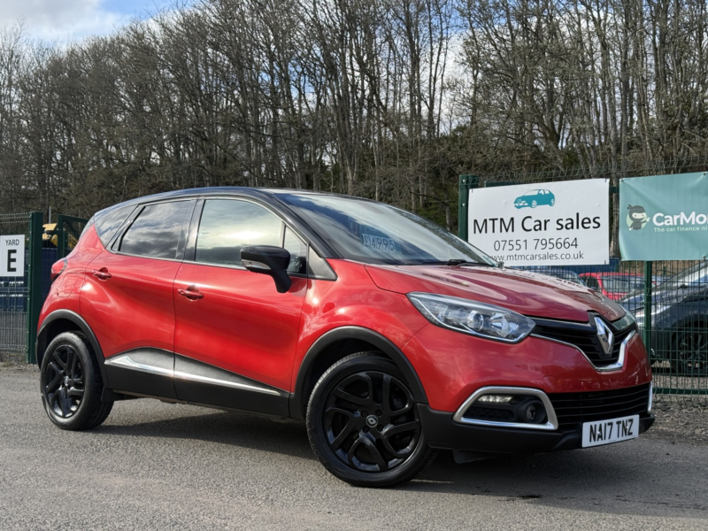 2017 Renault Captur 1.5 Dynamique S Nav Dci 90 in Red — image 1