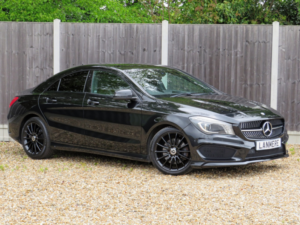 2014 Mercedes-Benz Cla Cla 220 Cdi Amg Sport 4dr Saloon 7g Automatic * Night Package + Privacy Glass + Parktronic * in Black — image 4