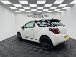 2018 Ds Automobiles Ds 3 1.2 Puretech Performance Line in White — image 4