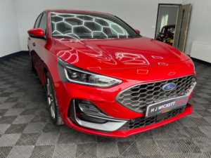 2022 Ford Focus 2.3t Ecoboost St Euro 6 (s/s) 5dr in Red — image 6