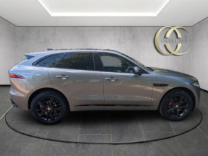 2021 Jaguar F-Pace 2.0 D200 Mhev R-Dynamic Se Auto AWD Euro 6 (s/s) 5dr in Grey — image 3