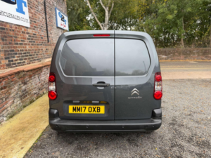 2017 Citroen Berlingo 1.6 Berlingo 625 Enterprise Blue Hdi 5dr in Grey — image 4