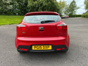 2015 Kia Rio 1.25 2 Hatchback 5dr Petrol Manual Euro 5 (84 Bhp) in Red — image 5