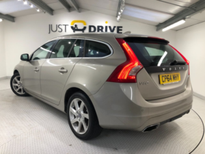2015 Volvo V60 2.0 D4 Se Lux Estate 5dr Diesel Manual Euro 6 (s/s) (181 Ps) in Gold — image 3