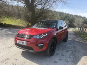 2017 Land Rover Discovery Sport 2.0 Td4 Hse Black in Red — image 5