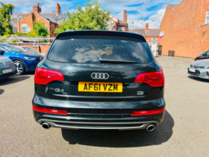 2011 Audi Q7 3.0 Tdi V6 S Line SUV 5dr Diesel Tiptronic Quattro Euro 5 (s/s) (245 Ps) in Black — image 6