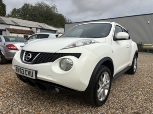 2013 Nissan Juke 1.6 Acenta Premium in White — image 5