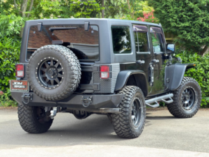 2011 Jeep Wrangler Unlimited Sahara 3.8l V6 in Black — image 3