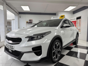2022 Kia Xceed 1.5 T-Gdi 3 Euro 6 (s/s) 5dr in White — image 3