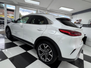 2022 Kia Xceed 1.5 T-Gdi 3 Euro 6 (s/s) 5dr in White — image 4