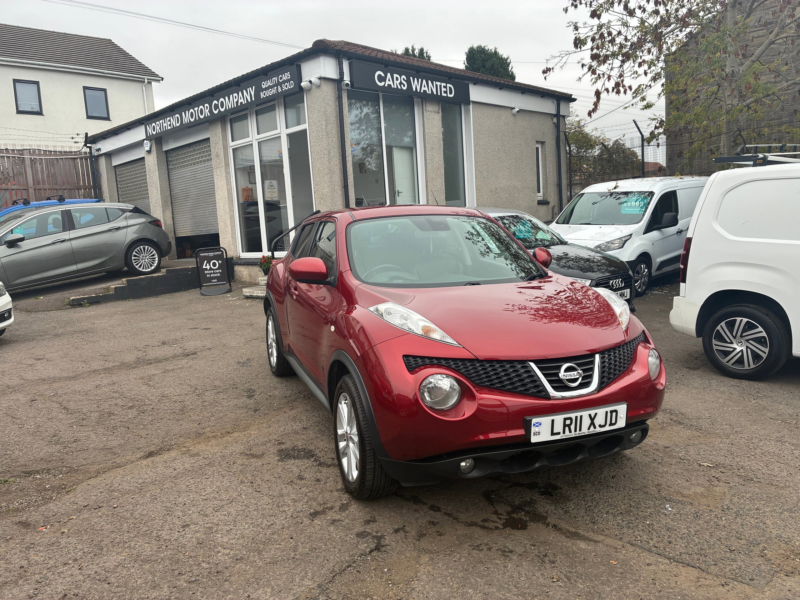 2011 Nissan Juke 1.6 Dig-T Tekna SUV 5dr Petrol CVT 4WD Euro 5 (190 Ps) in Red — image 1