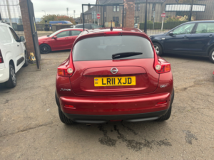2011 Nissan Juke 1.6 Dig-T Tekna SUV 5dr Petrol CVT 4WD Euro 5 (190 Ps) in Red — image 4