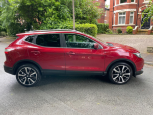 2016 Nissan Qashqai 1.2 Dig-T Tekna Xtron 2WD Euro 6 (s/s) 5dr in Red — image 2