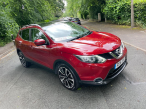 2016 Nissan Qashqai 1.2 Dig-T Tekna Xtron 2WD Euro 6 (s/s) 5dr in Red — image 5
