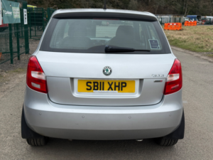 2011 Skoda Fabia 1.2 Elegance Hatchback 5dr Petrol Manual Euro 5 (69 Ps) in Silver — image 6