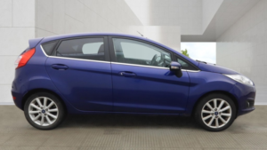 2017 Ford Fiesta 1.0 T Ecoboost Titanium in Blue — image 5