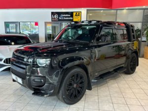 2024 Land Rover Defender 110 3.0 D250 Mhev Xs Edition in Black — image 5
