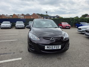 2012 Mazda Mazda2 1.3 Ts in Purple — image 2