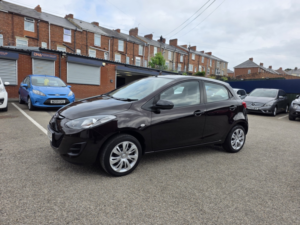 2012 Mazda Mazda2 1.3 Ts in Purple — image 4