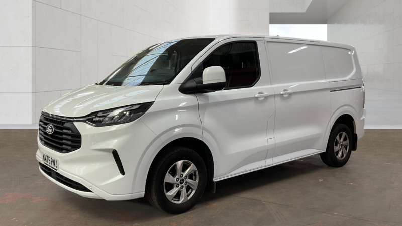 2025 Ford Transit Custom 2.0 320 Ecoblue Limited Panel Van 5dr Diesel Manual L1 H1 Euro 6 136 Ps in White — image 1
