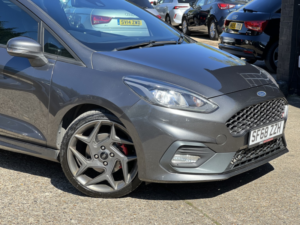 2018 Ford Fiesta 1.5 T Ecoboost St-3 in Grey — image 3