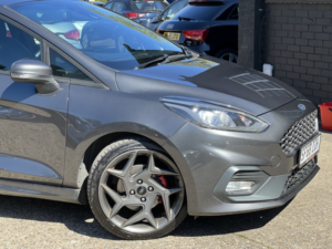2018 Ford Fiesta 1.5 T Ecoboost St-3 in Grey — image 4