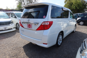 2008 Toyota Alphard 240g 7 Seats in White — image 4