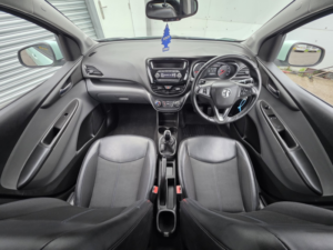 2016 Vauxhall Viva 1.0 I Sl in Green — image 2