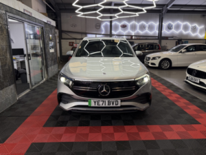 2021 Mercedes-Benz Eqa Eqa 250 66.5kwh Amg Line in Silver — image 5