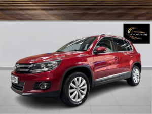 2014 Volkswagen Tiguan 2.0 Tdi Bluemotion Tech Match 4WD Euro 5 (s/s) 5dr in Red — image 4