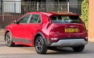2024 Kia Niro 1.6h Gdi 2 SUV 5dr Petrol Hybrid Dct Euro 6 (s/s) (127 Bhp) in Red — image 4