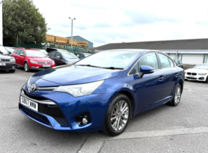2018 Toyota Avensis 1.8 V-Matic Business Edition Euro 6 4dr in Blue — image 3