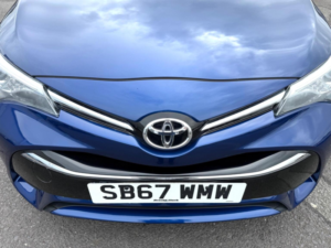 2018 Toyota Avensis 1.8 V-Matic Business Edition Euro 6 4dr in Blue — image 5