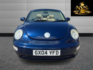 2011 Volkswagen Beetle 2.0 S in Blue — image 2