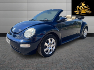 2011 Volkswagen Beetle 2.0 S in Blue — image 3