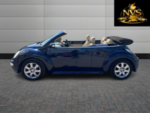 2011 Volkswagen Beetle 2.0 S in Blue — image 4